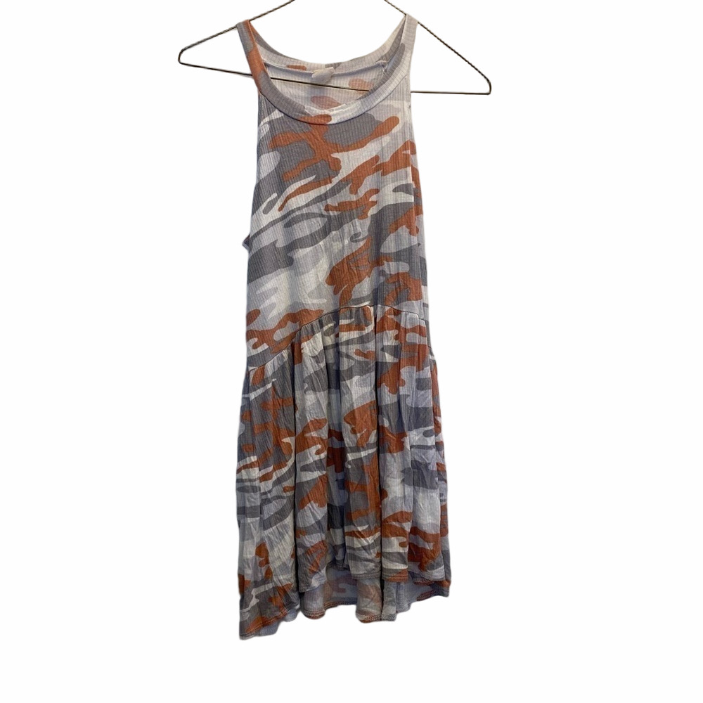 Filly Flair Coral & Gray Camo Top Size Medium